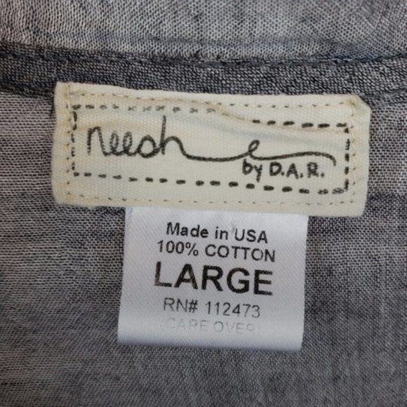 Neesh by D.A.R.Top. Sheer, 100% cotton Grey Button down.M-L - Picture 4 of 5